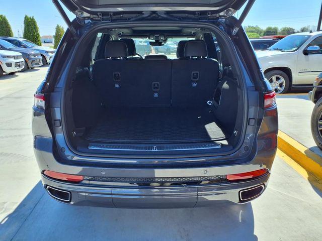 new 2025 Jeep Grand Cherokee car, priced at $57,864