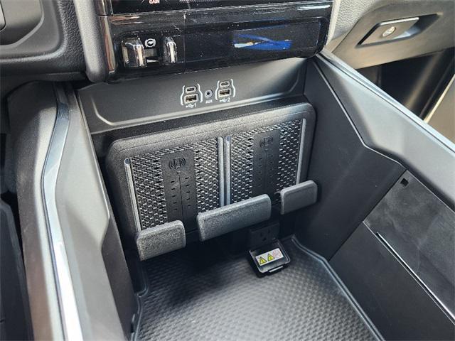 new 2025 Ram 2500 car, priced at $78,252