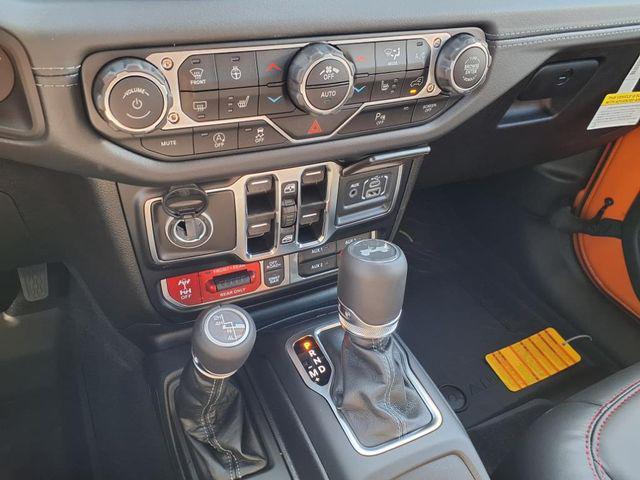 new 2025 Jeep Wrangler car, priced at $57,162