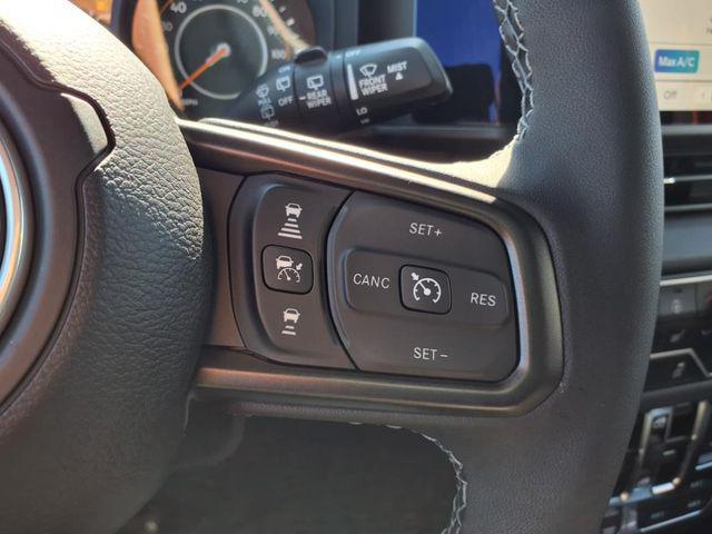 new 2025 Jeep Wrangler car, priced at $57,162