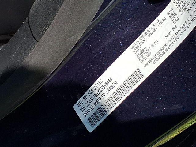 new 2025 Chrysler Pacifica car, priced at $39,081