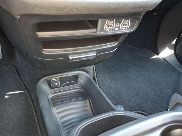 new 2025 Chrysler Pacifica car, priced at $39,081