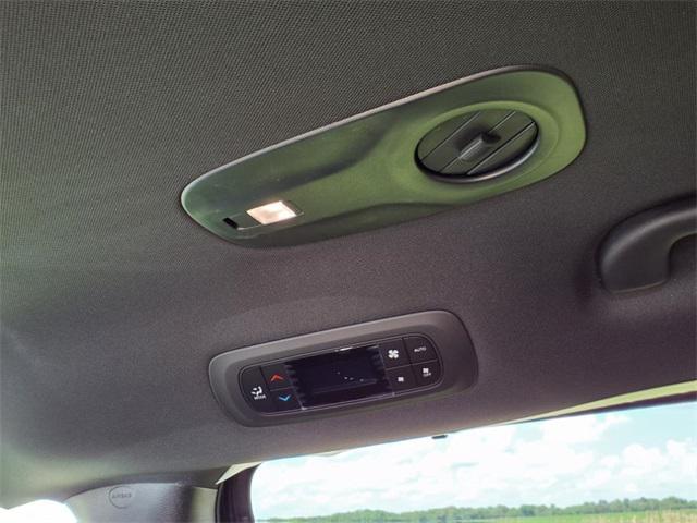 new 2025 Chrysler Pacifica car, priced at $39,081