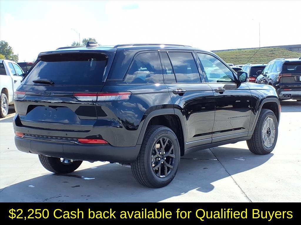 new 2025 Jeep Grand Cherokee car, priced at $40,225