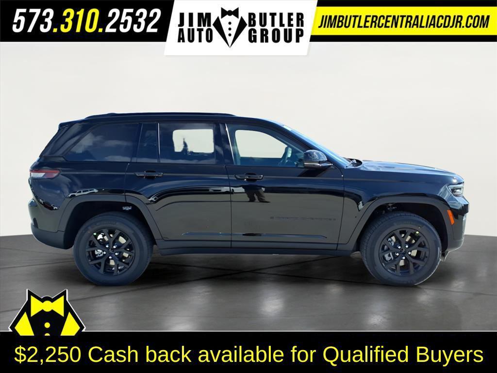 new 2025 Jeep Grand Cherokee car, priced at $40,225