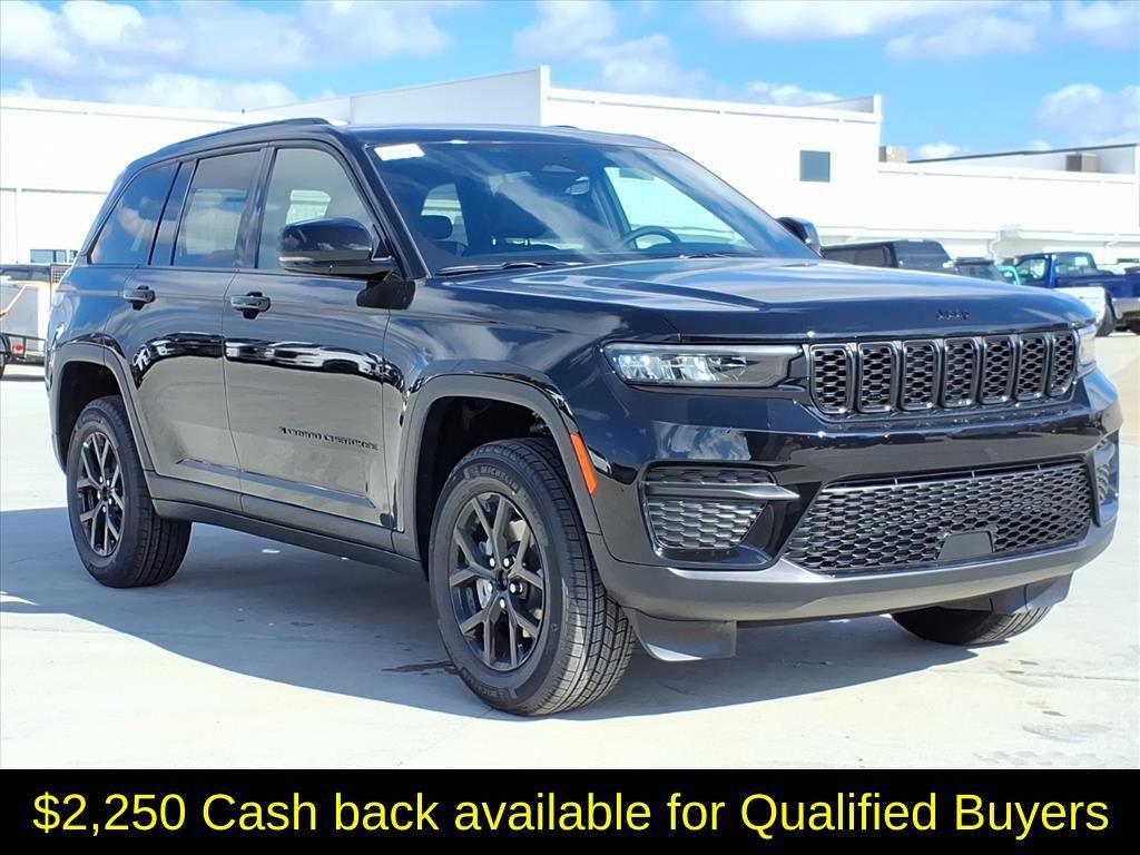 new 2025 Jeep Grand Cherokee car, priced at $40,225