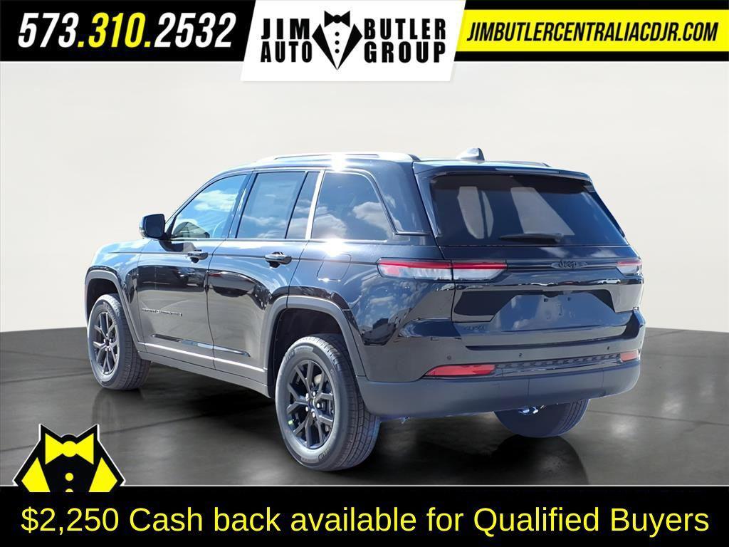 new 2025 Jeep Grand Cherokee car, priced at $40,225
