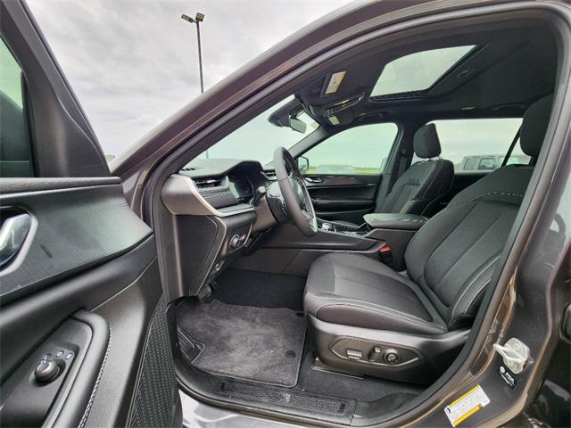new 2025 Jeep Grand Cherokee L car, priced at $36,865