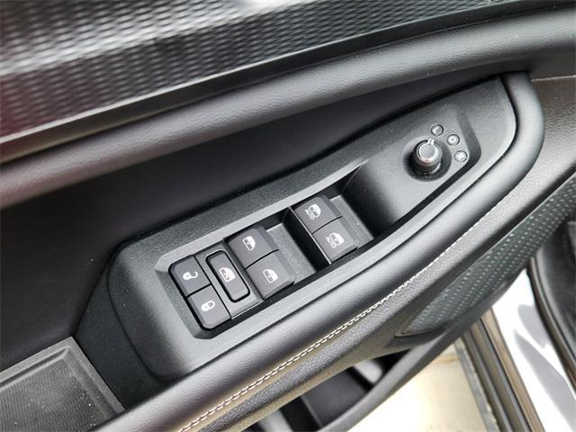 new 2025 Jeep Grand Cherokee L car, priced at $36,865