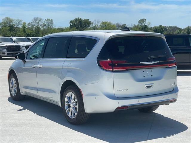 new 2024 Chrysler Pacifica car, priced at $37,197