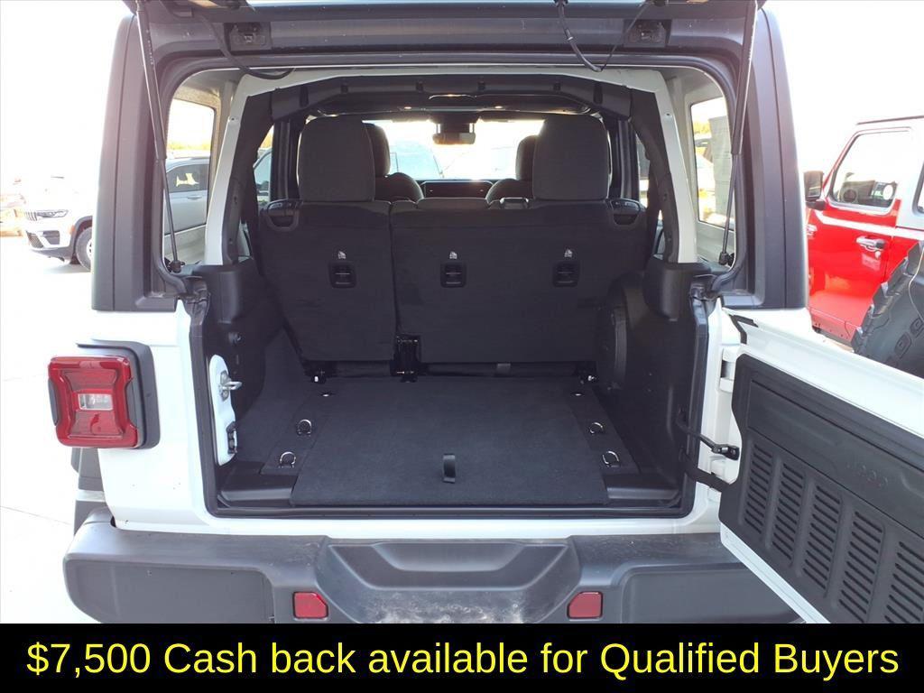 new 2025 Jeep Wrangler car, priced at $53,672