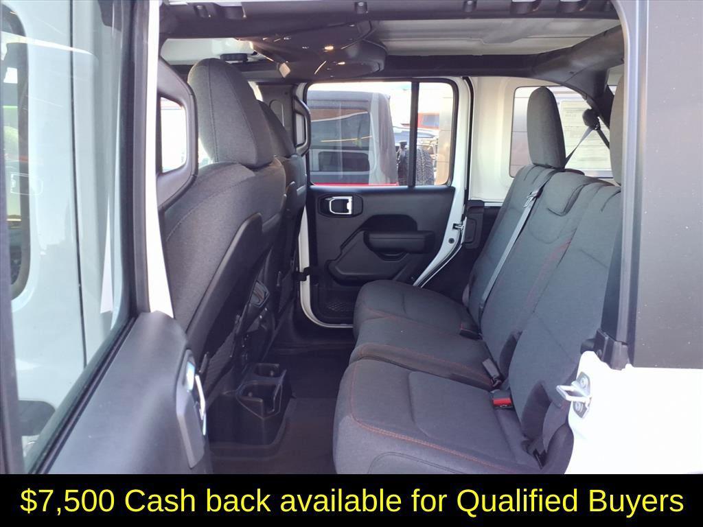 new 2025 Jeep Wrangler car, priced at $53,672