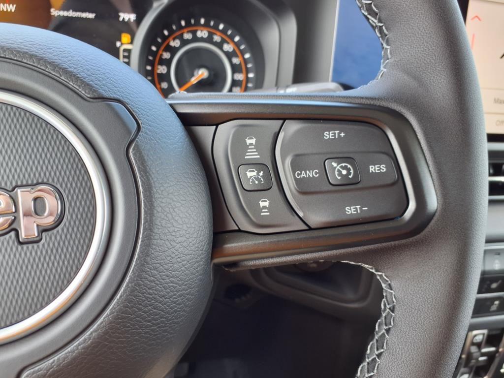 new 2025 Jeep Gladiator car, priced at $41,181