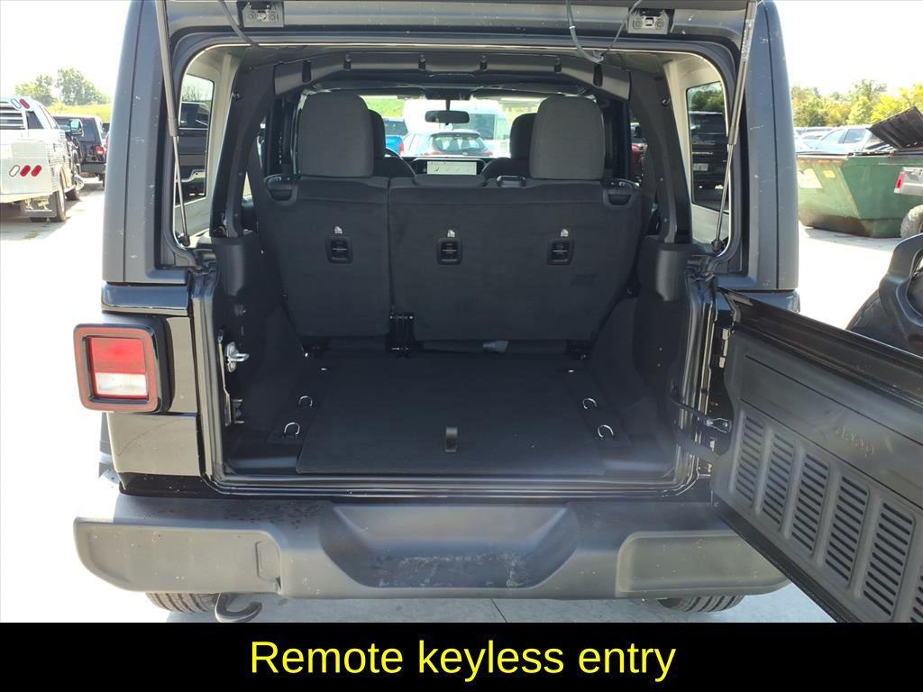 new 2025 Jeep Wrangler car, priced at $38,265