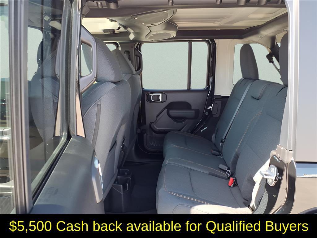 new 2025 Jeep Wrangler car, priced at $36,765