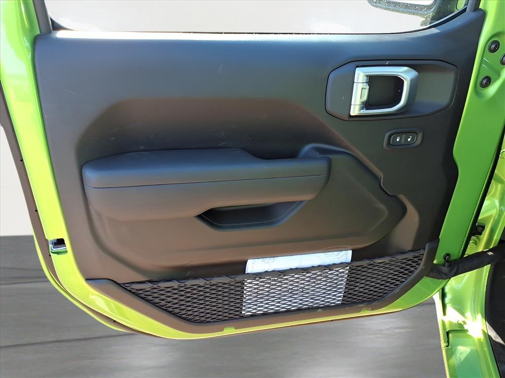 new 2026 Jeep Wrangler car, priced at $39,326