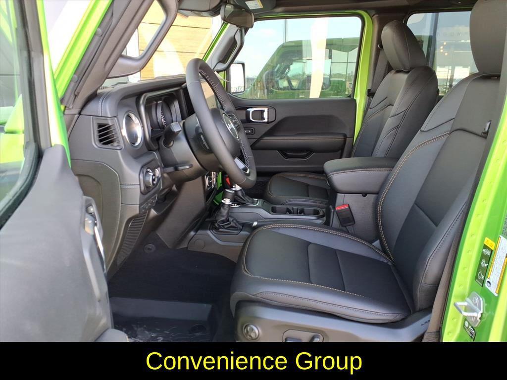 new 2025 Jeep Gladiator car, priced at $40,959