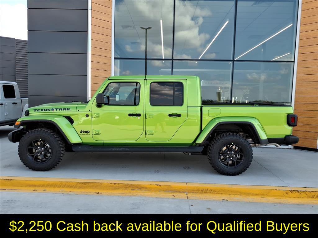 new 2025 Jeep Gladiator car, priced at $40,959