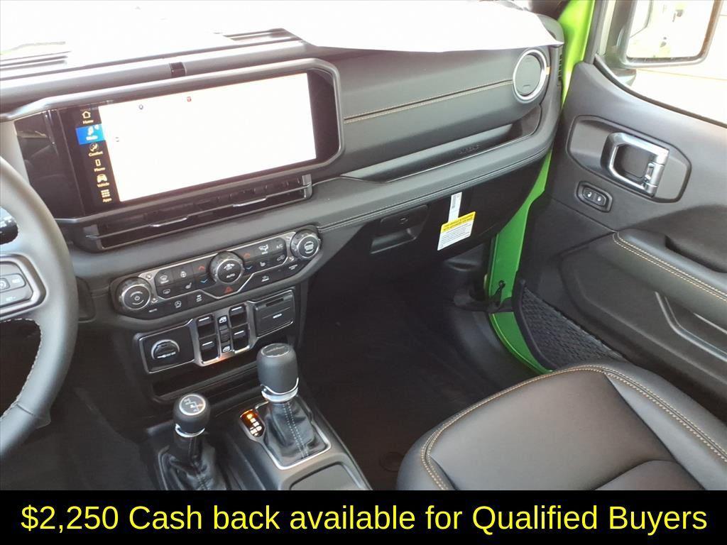 new 2025 Jeep Gladiator car, priced at $40,959