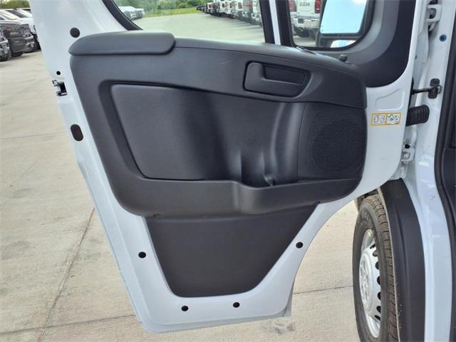 new 2025 Ram ProMaster 2500 car, priced at $46,252