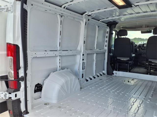 new 2025 Ram ProMaster 2500 car, priced at $46,252