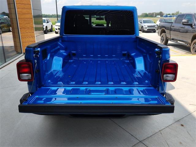 new 2025 Jeep Gladiator car, priced at $38,023