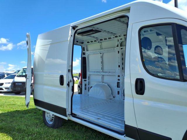 new 2025 Ram ProMaster 2500 car, priced at $41,154