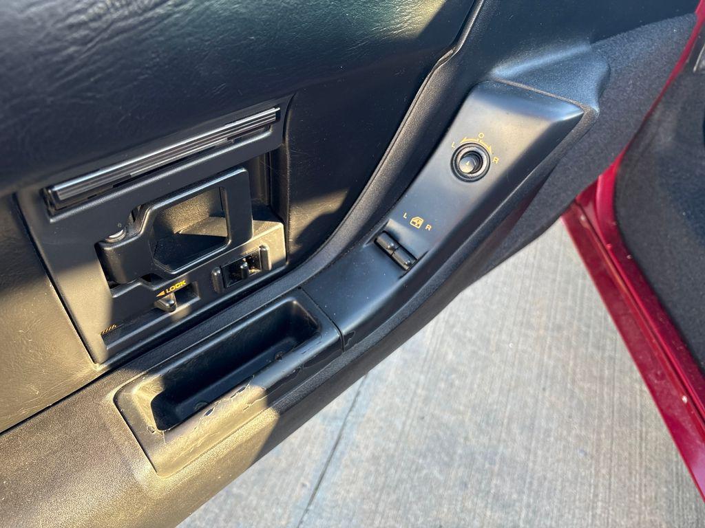 used 1992 Chevrolet Corvette car, priced at $13,377