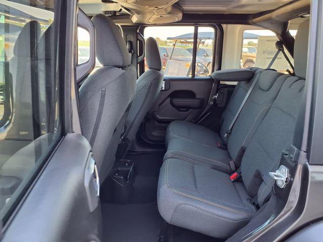 new 2025 Jeep Wrangler car, priced at $42,621