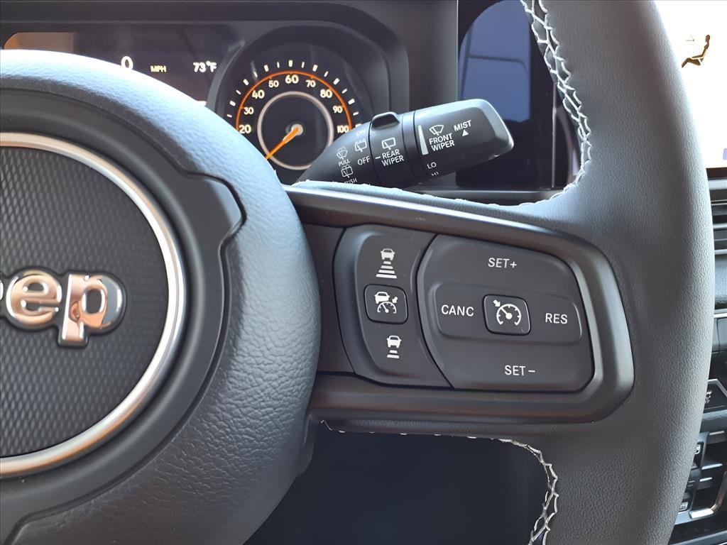 new 2025 Jeep Wrangler car, priced at $39,107