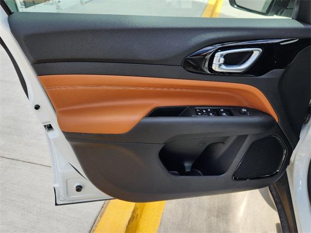 new 2025 Jeep Compass car, priced at $28,995