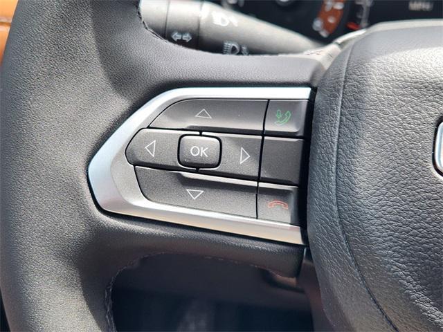 new 2025 Jeep Compass car, priced at $28,995