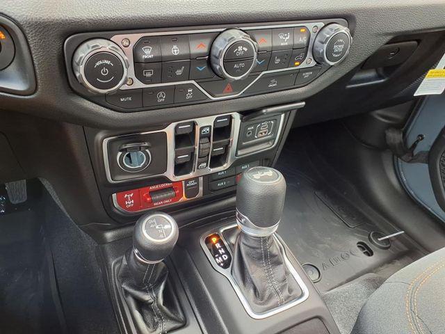 new 2025 Jeep Wrangler car, priced at $44,265