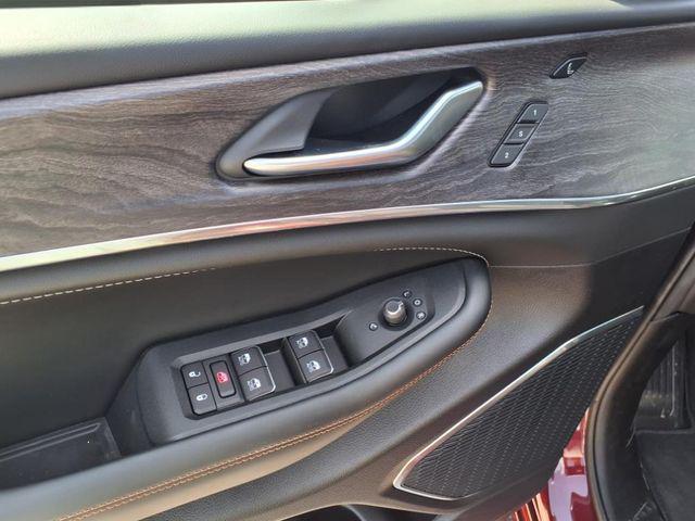 new 2025 Jeep Grand Cherokee L car, priced at $68,655