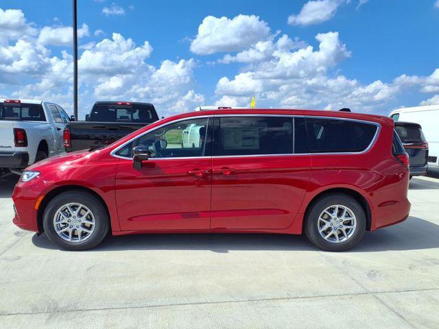 new 2025 Chrysler Pacifica car, priced at $35,967