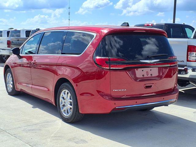 new 2025 Chrysler Pacifica car, priced at $35,967