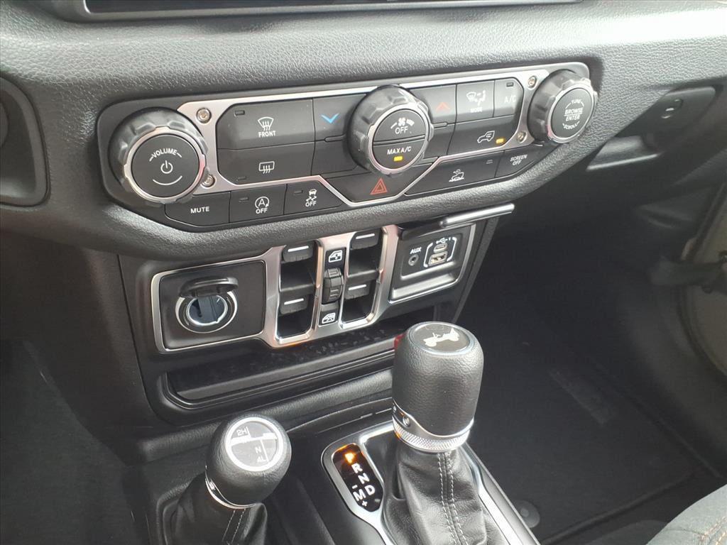 new 2026 Jeep Wrangler car, priced at $36,885