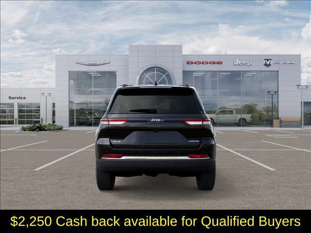 new 2025 Jeep Grand Cherokee car, priced at $37,985