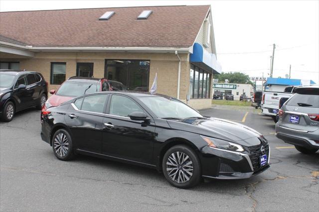 used 2023 Nissan Altima car, priced at $24,497