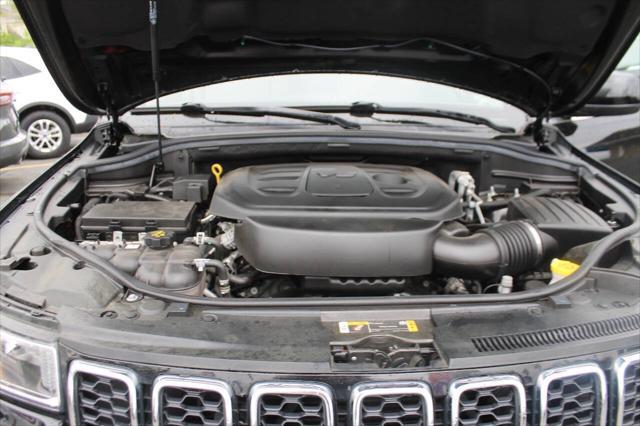 used 2022 Jeep Grand Cherokee car, priced at $23,997