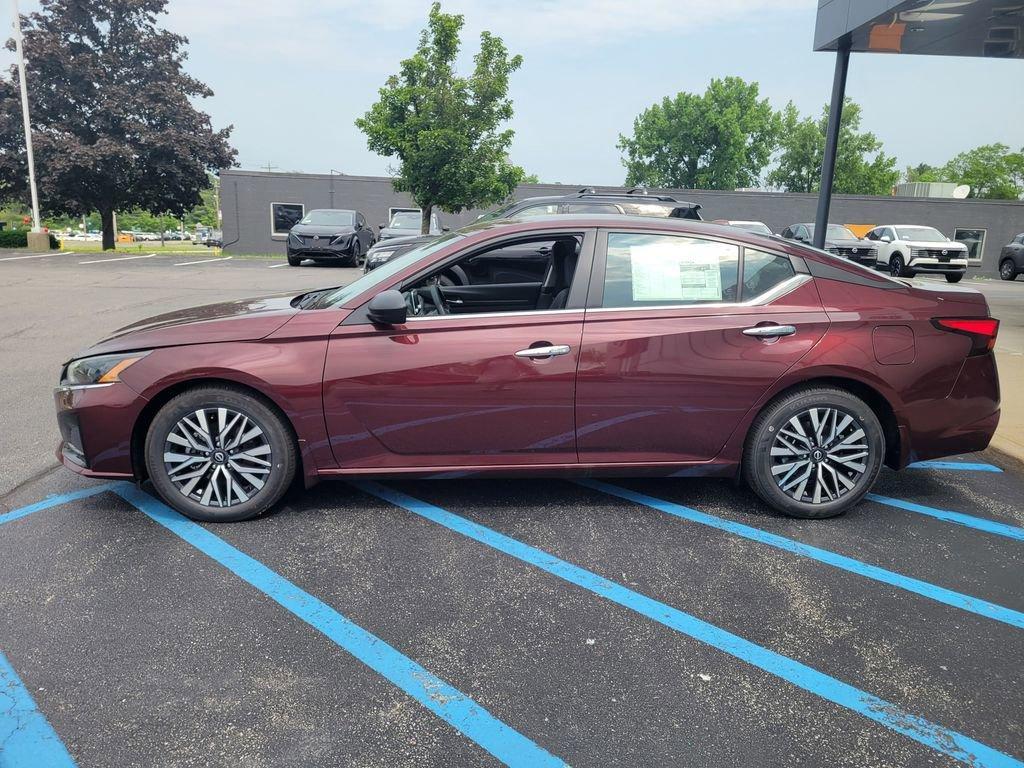 new 2025 Nissan Altima car, priced at $29,605
