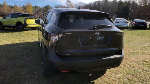 new 2025 Nissan Kicks car, priced at $25,575