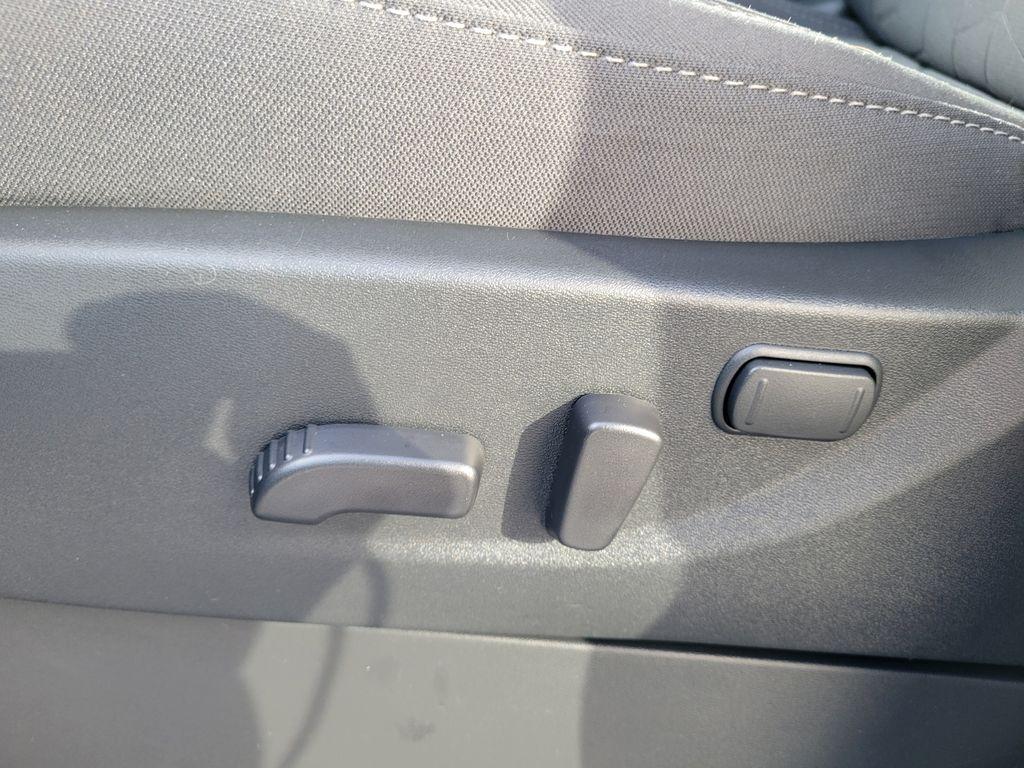 new 2025 Nissan Frontier car, priced at $40,260