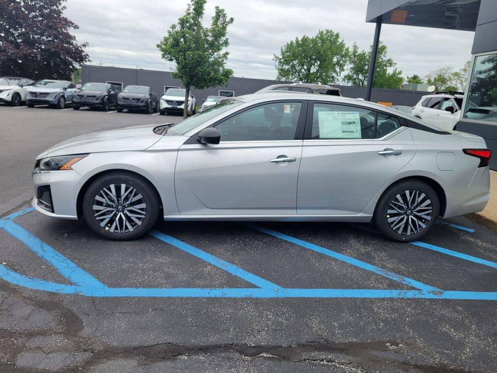new 2025 Nissan Altima car, priced at $29,550