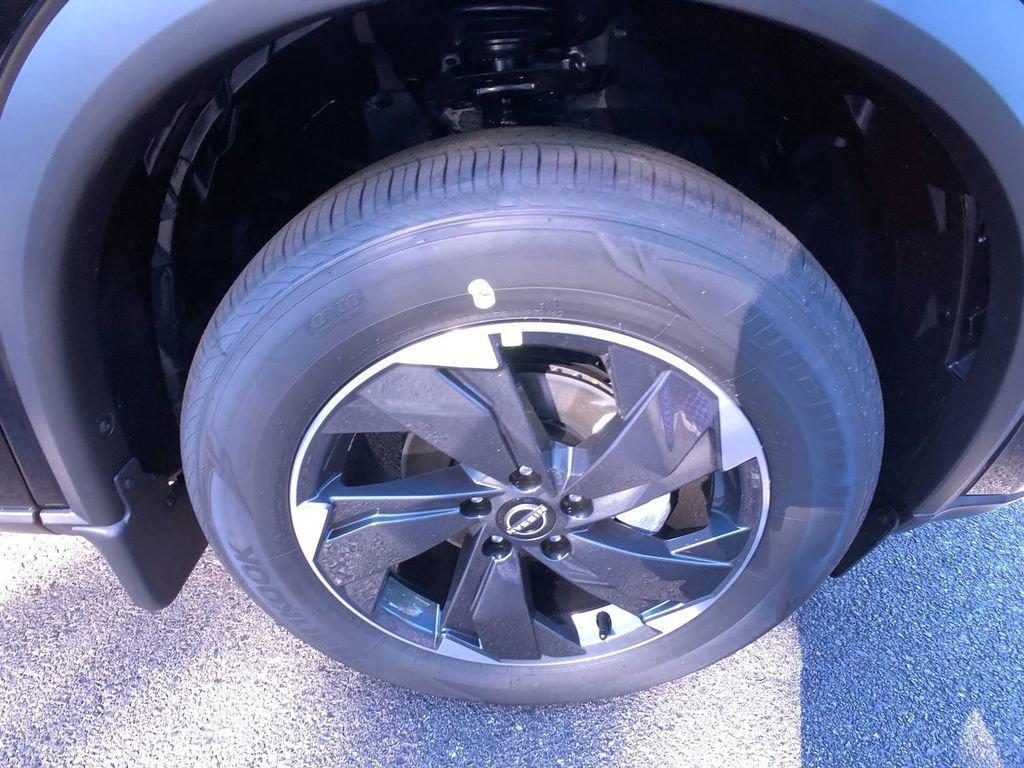 new 2025 Nissan Rogue car, priced at $32,305