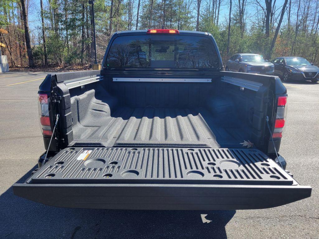 new 2025 Nissan Frontier car, priced at $39,725