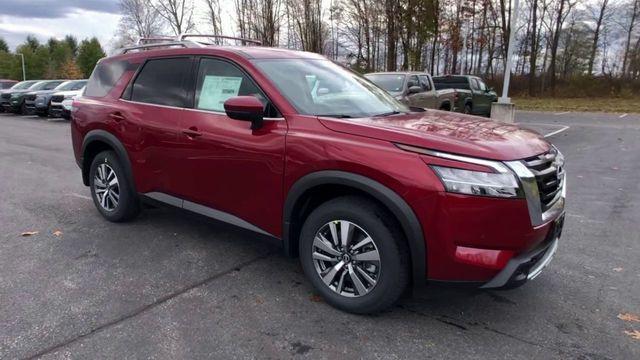 new 2024 Nissan Pathfinder car, priced at $43,985