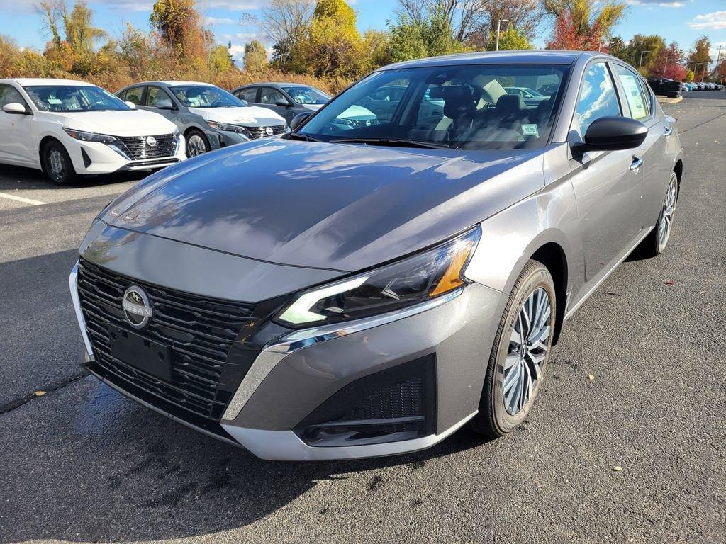 new 2025 Nissan Altima car, priced at $30,490