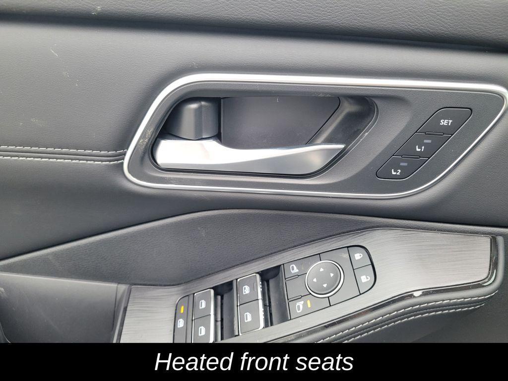 new 2025 Nissan Rogue car, priced at $45,015