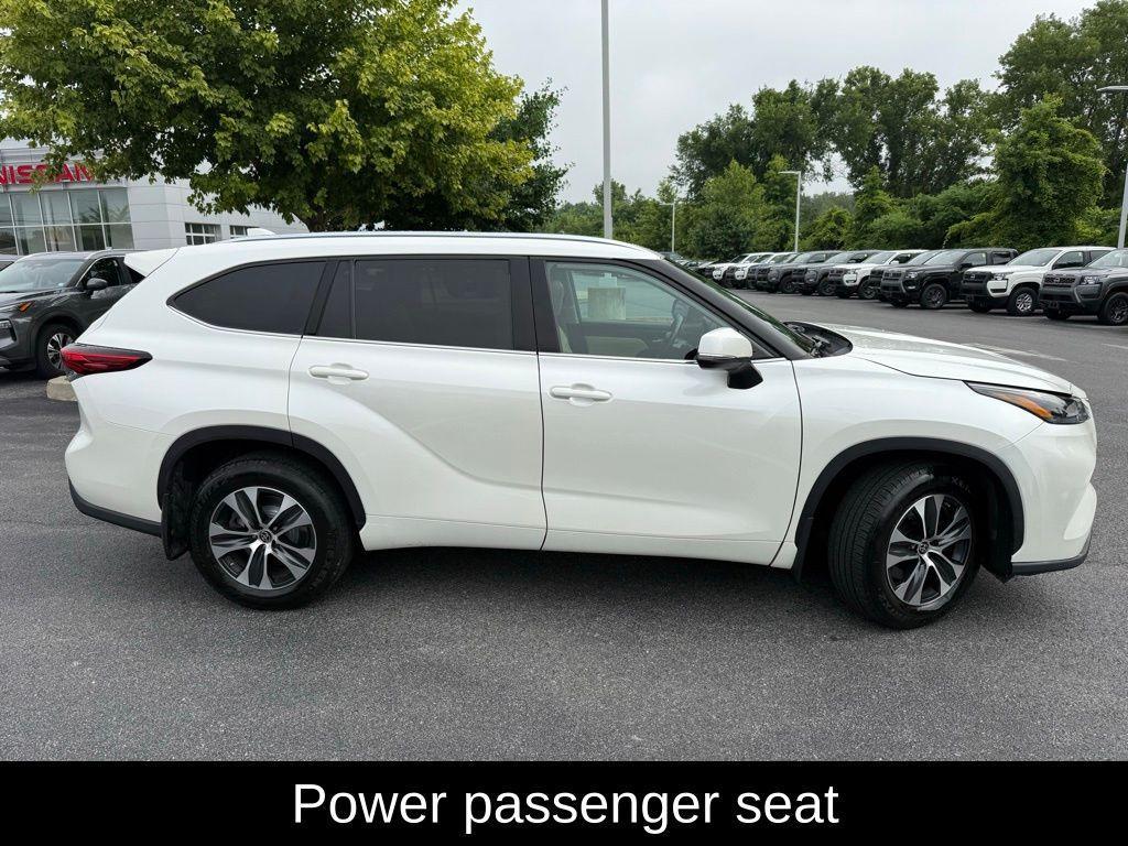 used 2021 Toyota Highlander car, priced at $31,242